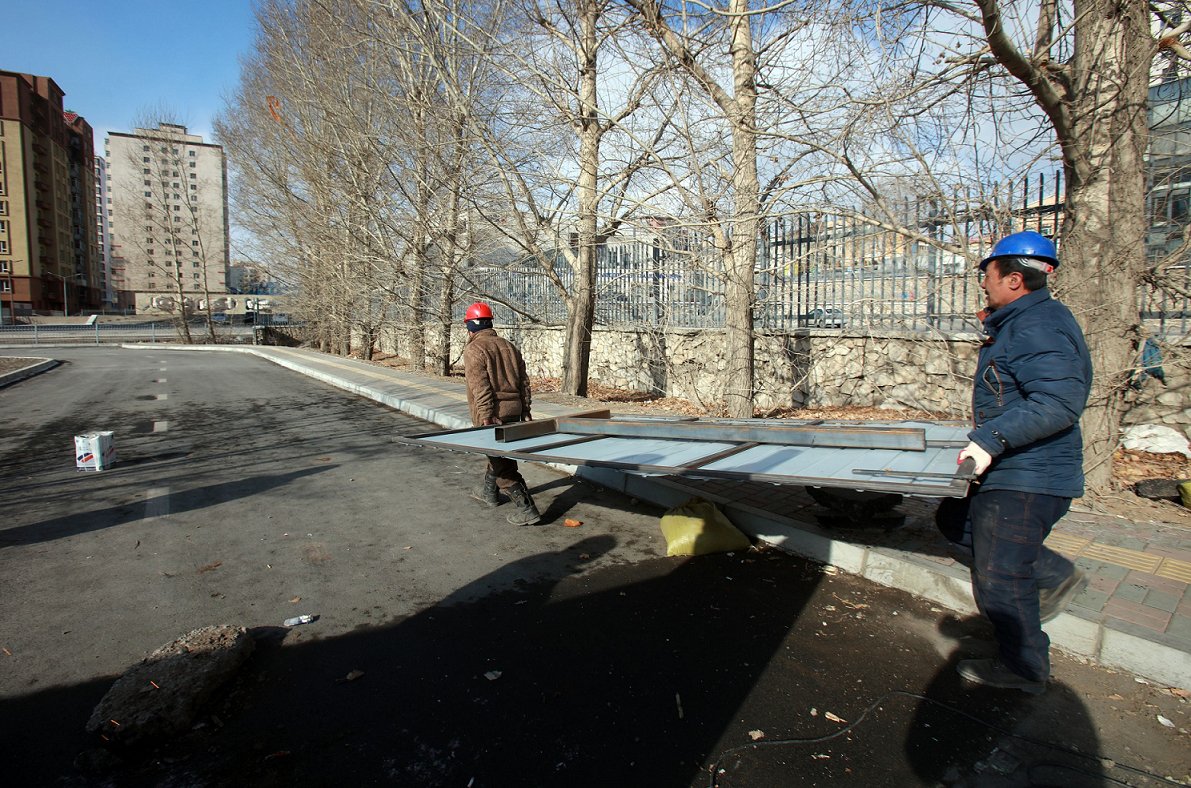 Хашаа, хайс барьсан зөрчлийг арилгаж, газар чөлөөлөх Ажлын хэсэг байгууллаа