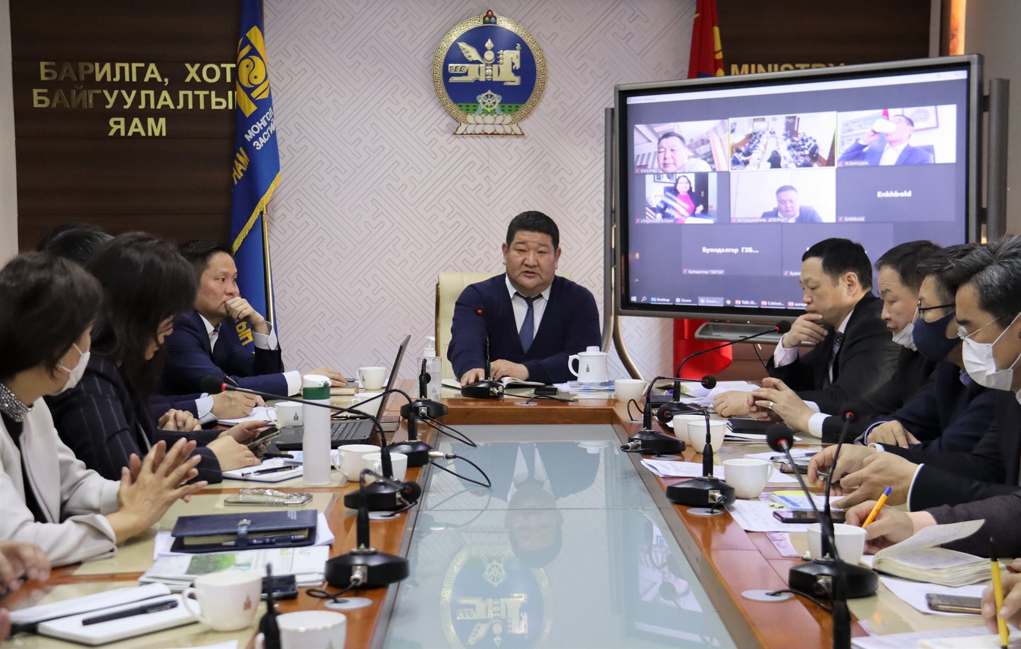 БХБ-ын сайдын ээлжит шуурхай хуралдаан боллоо