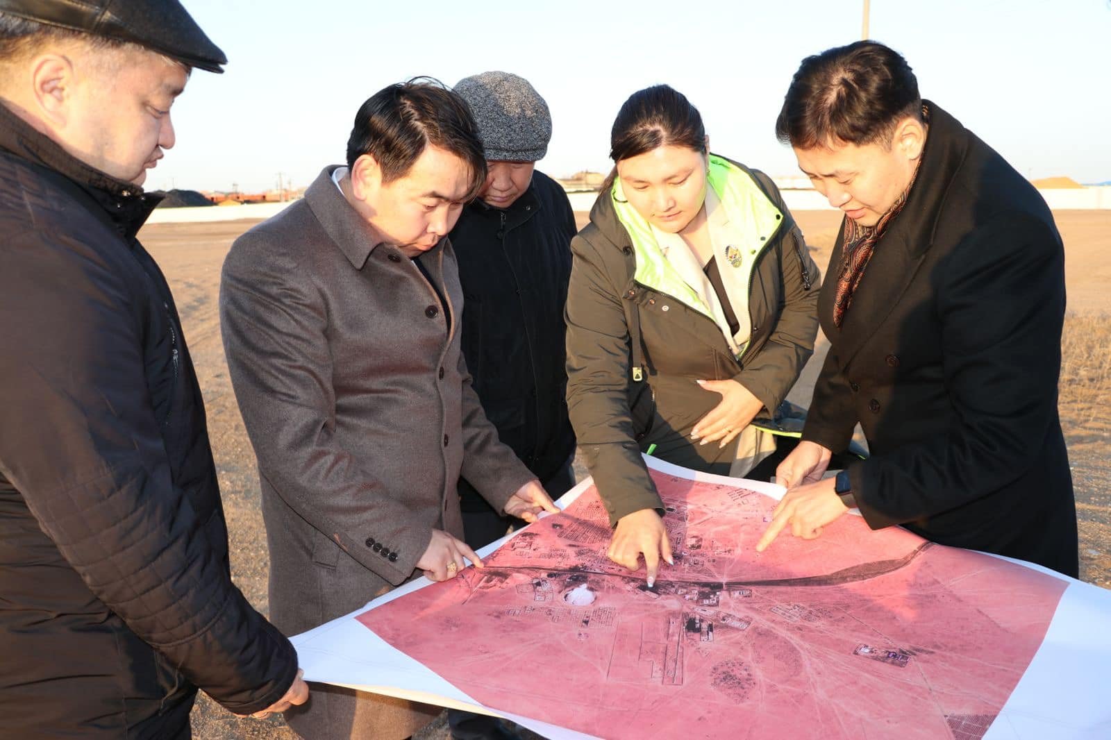 Газар зохион байгуулалт, геодези, зураг зүйн газрын удирдлагууд говьсүмбэр аймагт ажиллалаа