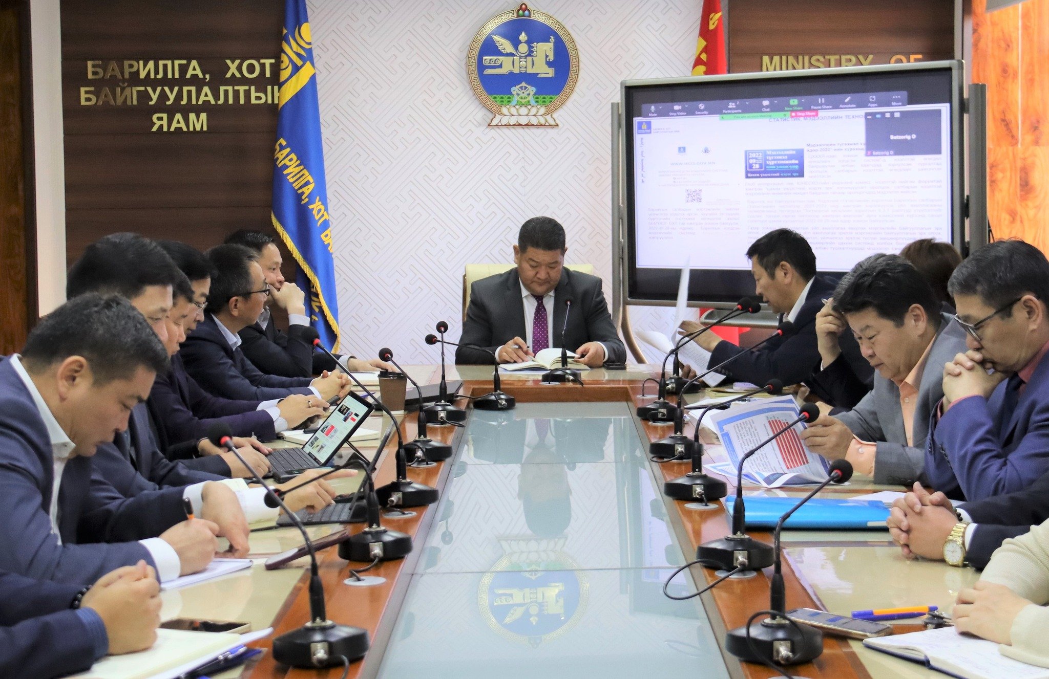 Цемент, арматурын ирэх оны эрэлт нийлүүлэлтийн судалгааг урьдчилсан байдлаар тооцож бэлтгэхийг санууллаа