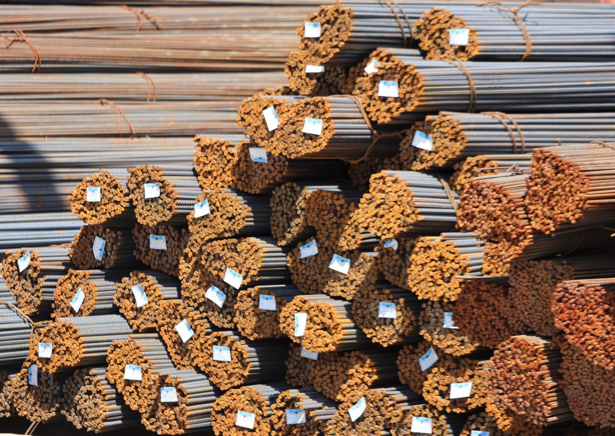 Шаардлага хангахгүй 360 тонн арматурыг лацадлаа